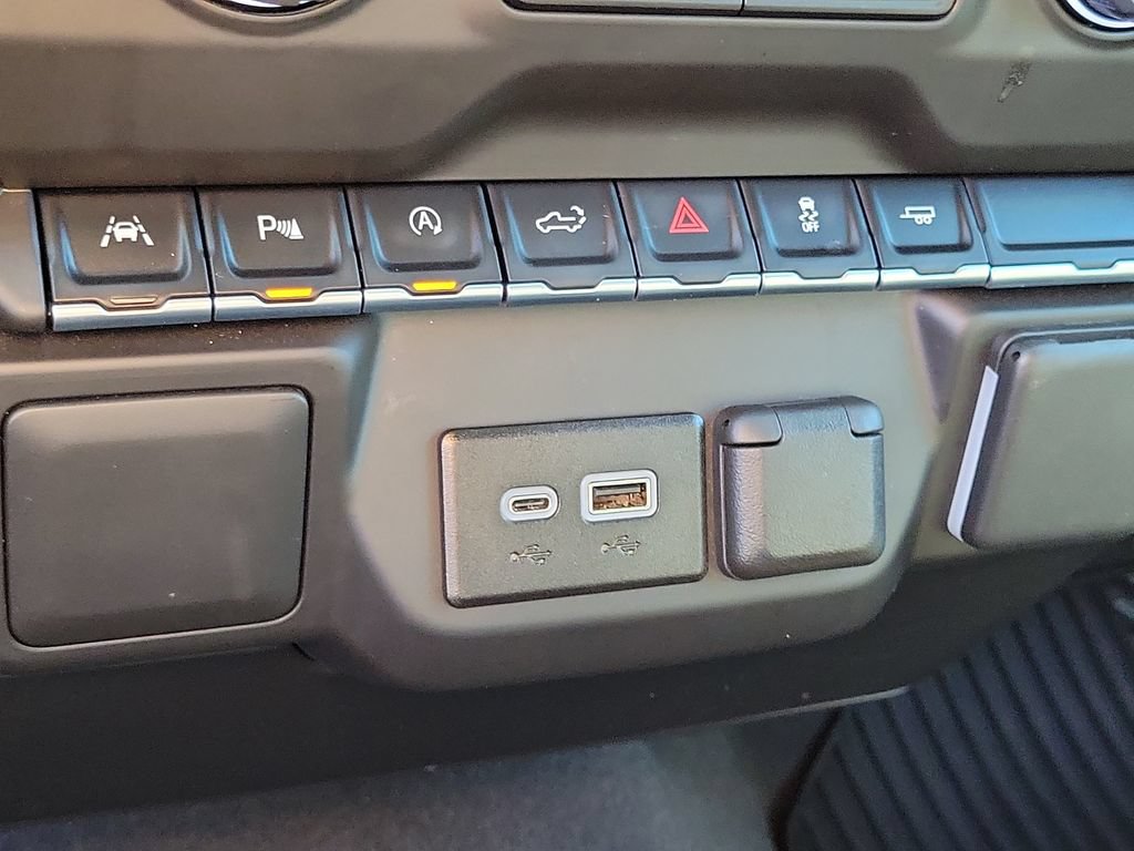 Used 2025 Chevrolet Silverado 1500 W/T w/ WT Safety Package RWD image 9