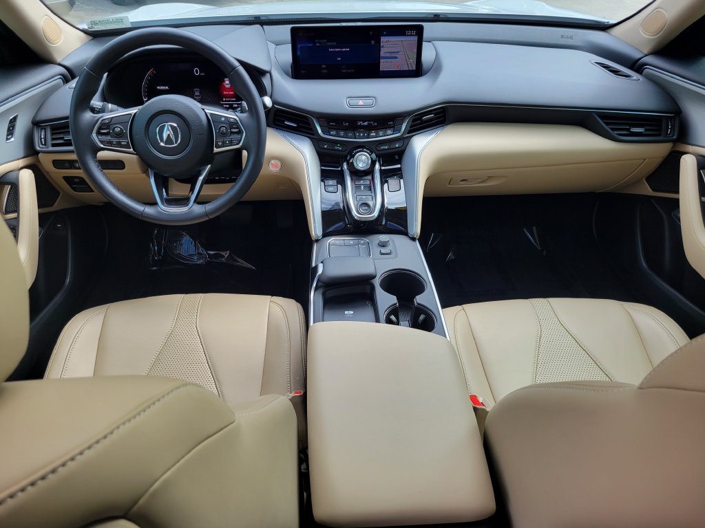 Used 2025 Acura TLX w/ Technology Package FWD image 9