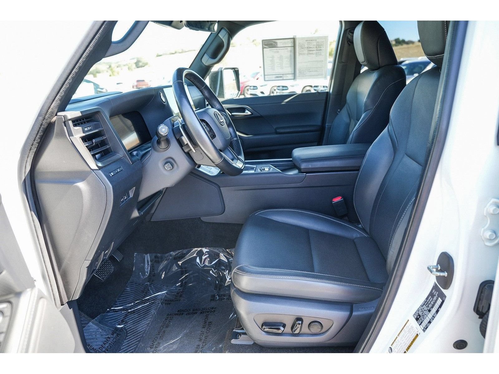 Used 2024 Lexus GX 550 w/ Cold Area Package AWD/4WD image 17
