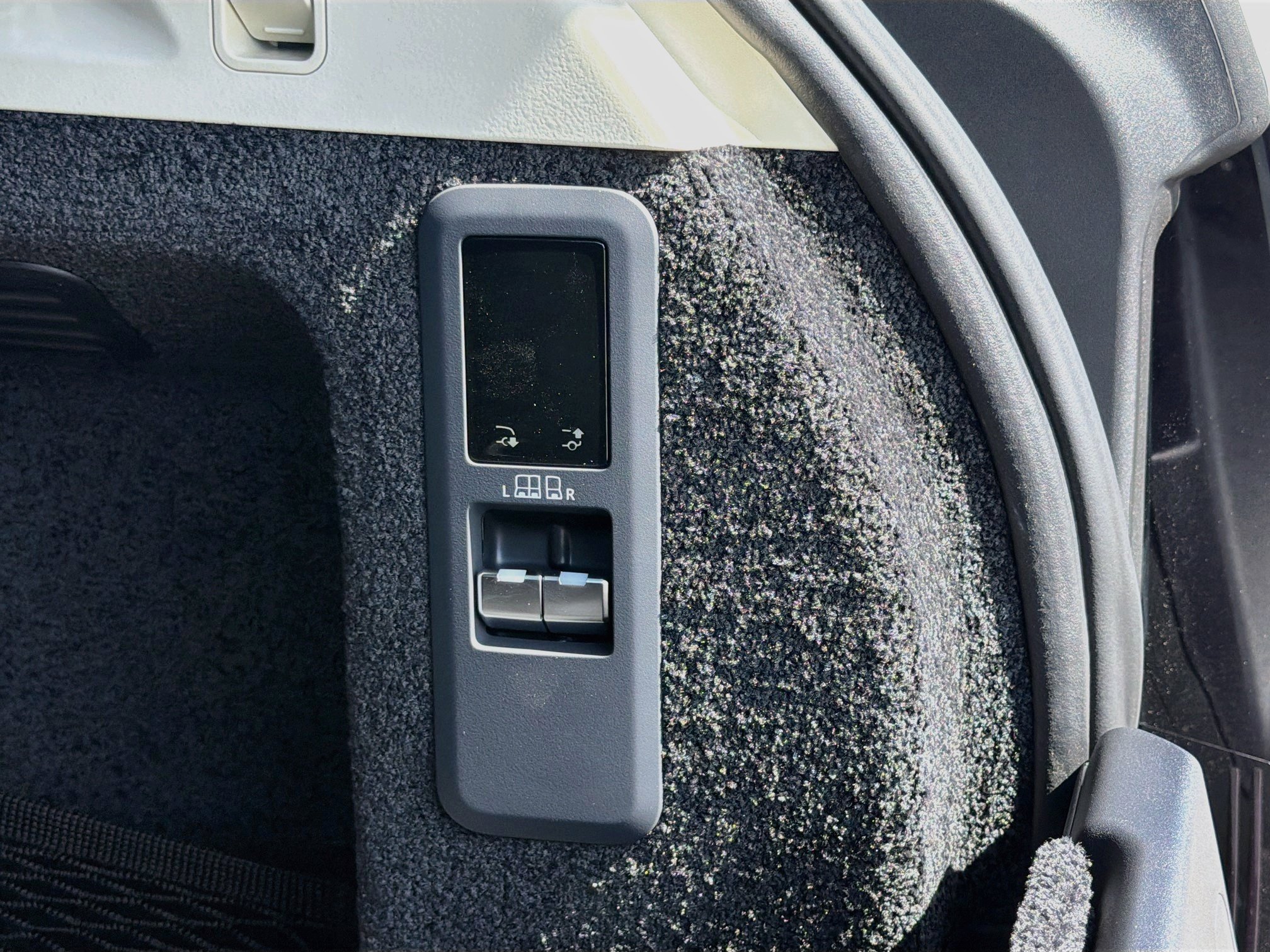 New 2026 Land Rover Range Rover SE AWD/4WD image 13