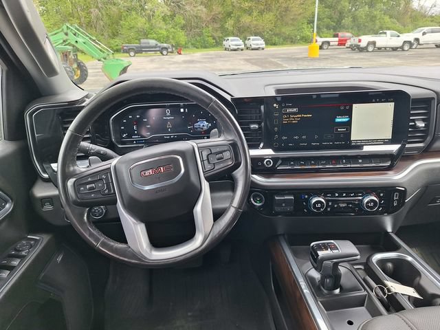 Used 2023 GMC Sierra 1500 SLT w/ SLT Premium Plus Package AWD/4WD image 13