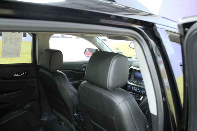 Used 2021 GMC Acadia SLT w/ Elevation Edition AWD/4WD image 10