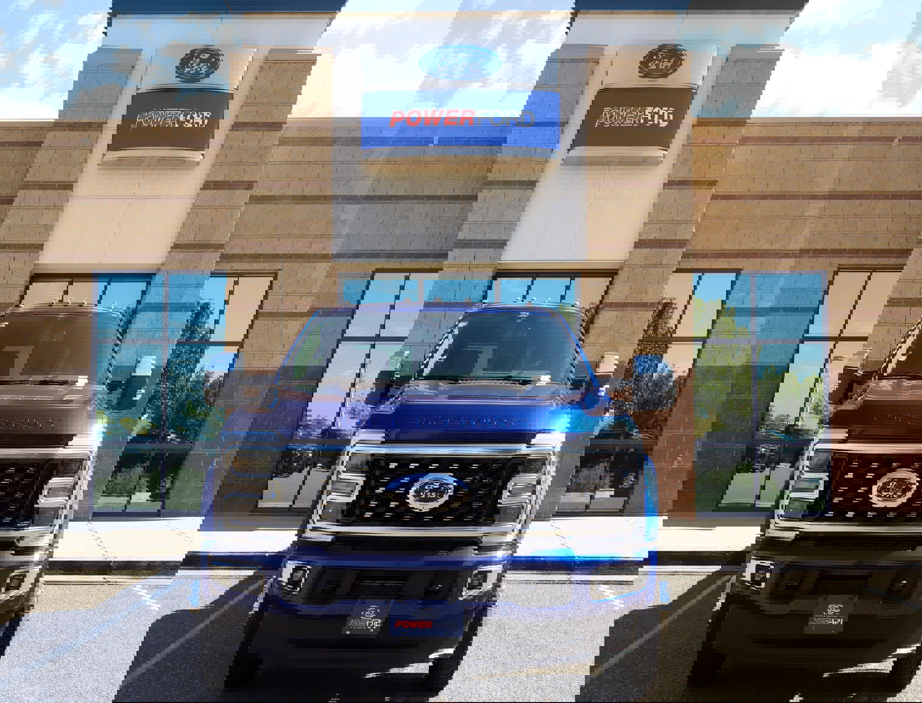 Used 2026 Ford F450 Platinum w/ Platinum Plus Package image 3