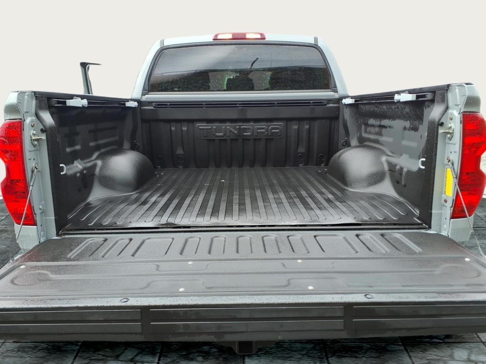 Used 2019 Toyota Tundra SR5 w/ TRD Off Road Package AWD/4WD image 18