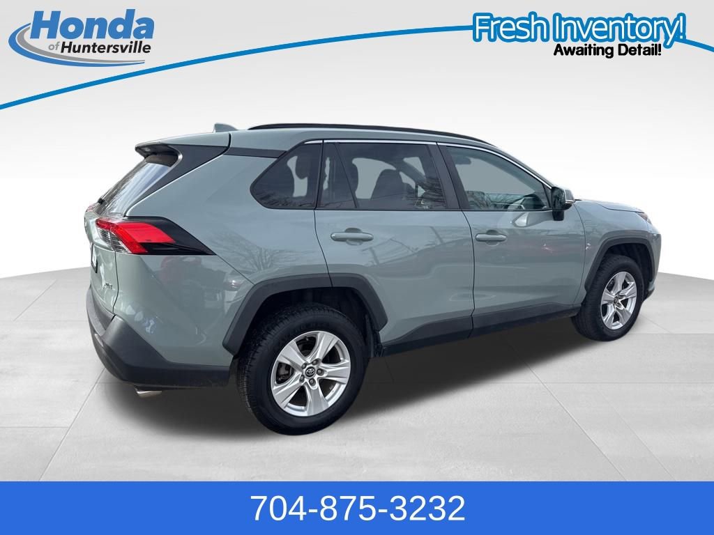 Used 2020 Toyota RAV4 XLE image 9