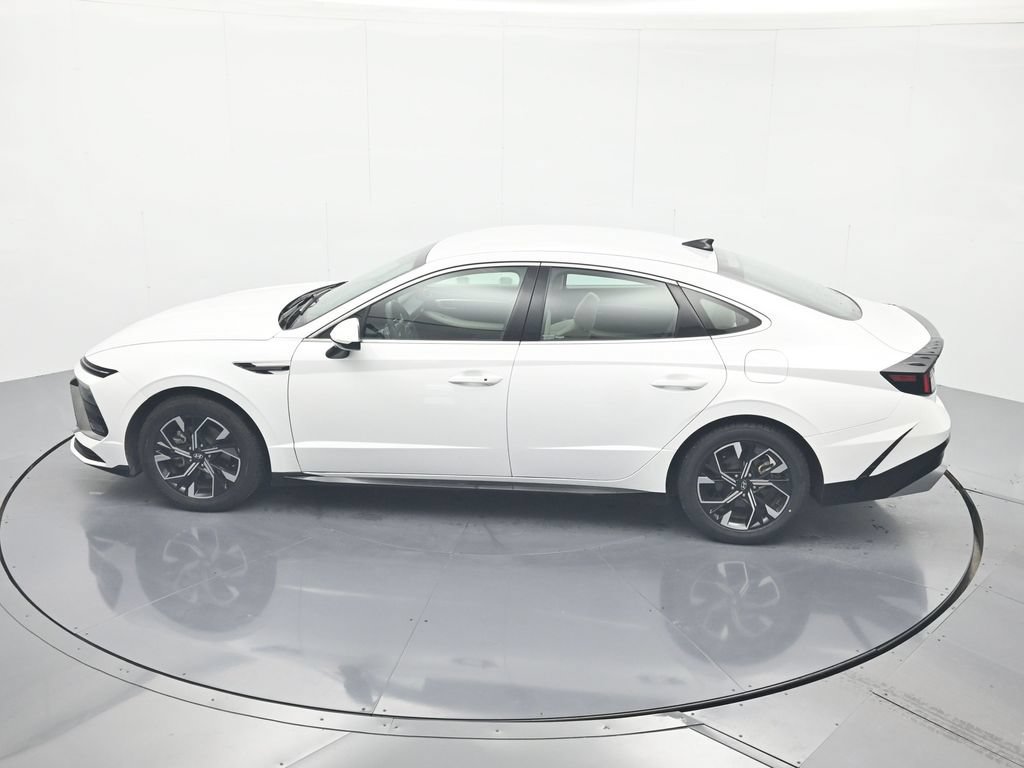 Used 2025 Hyundai Sonata SEL FWD image 36