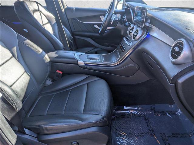 Used 2021 Mercedes-Benz GLC 300 4MATIC image 21