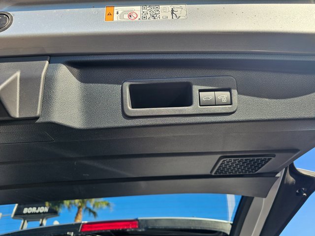 Used 2025 Toyota 4Runner TRD Off-Road Premium image 15