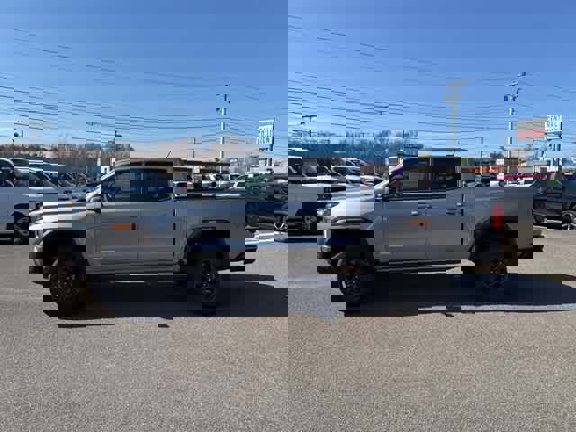 New 2025 GMC Canyon Elevation w/ Convenience Package image 4