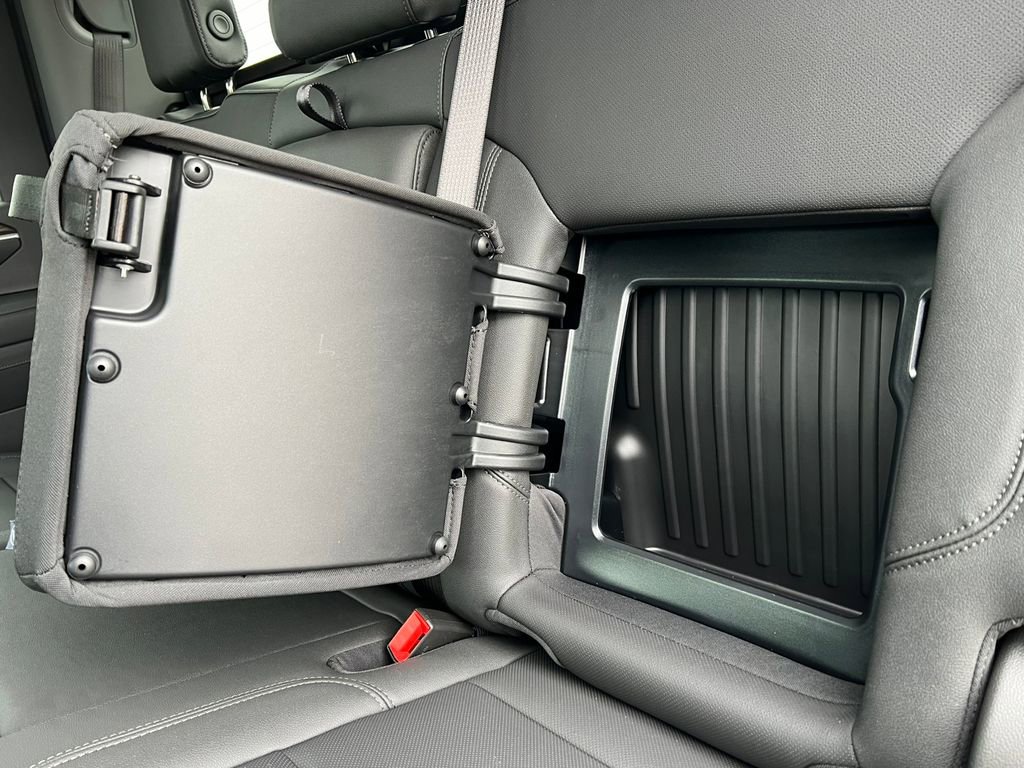 New 2026 GMC Sierra 2500 SLT w/ SLT Premium Package image 7