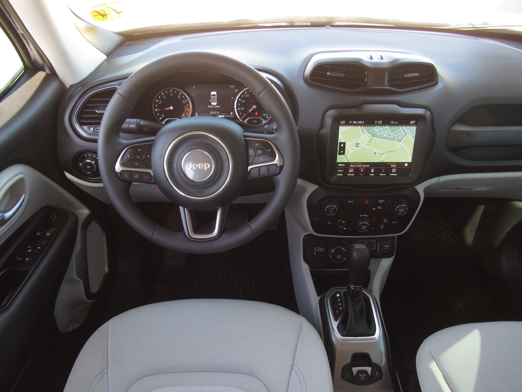 Used 2022 Jeep Renegade Latitude image 16