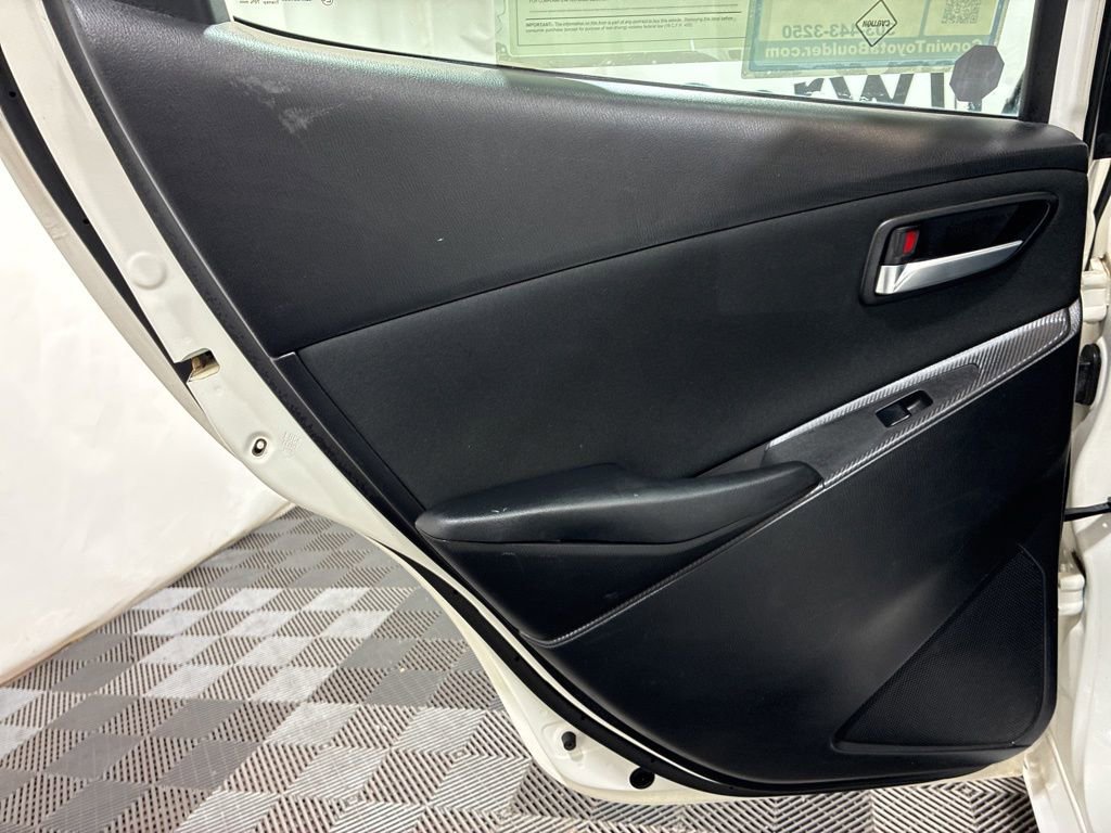 Used 2018 Toyota Yaris iA FWD image 19