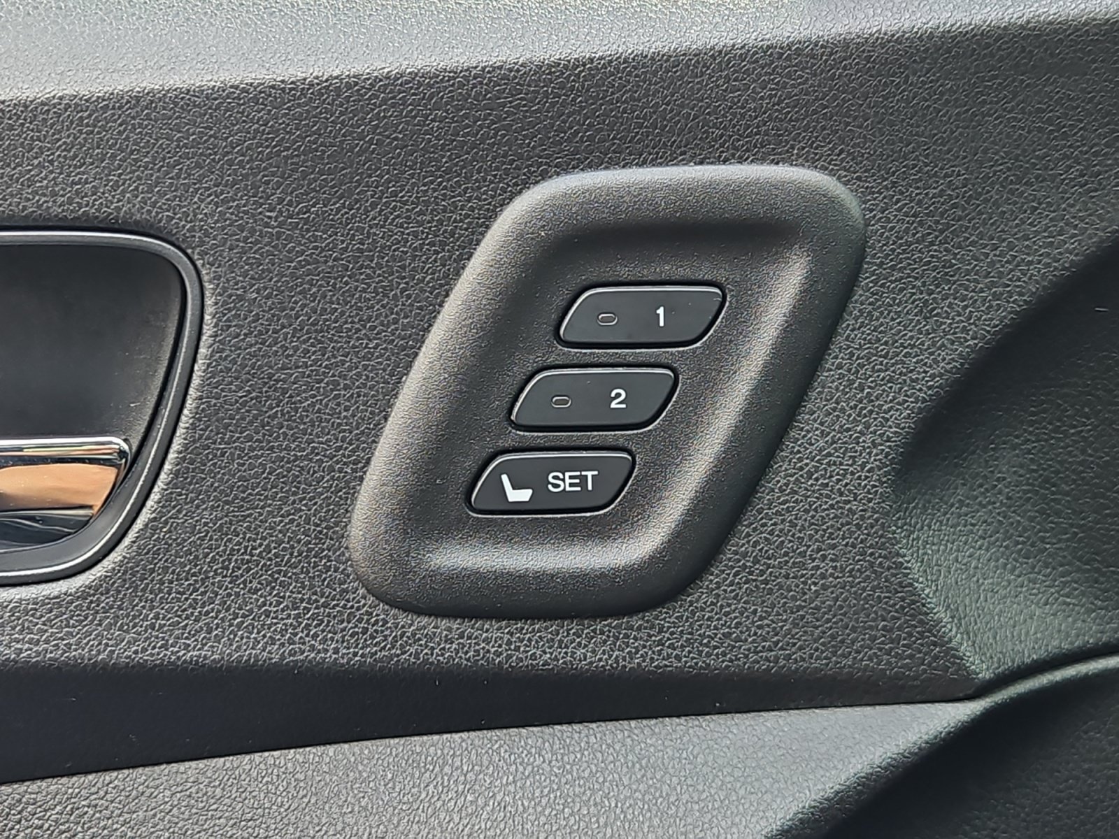 Used 2015 Honda CR-V Touring image 14