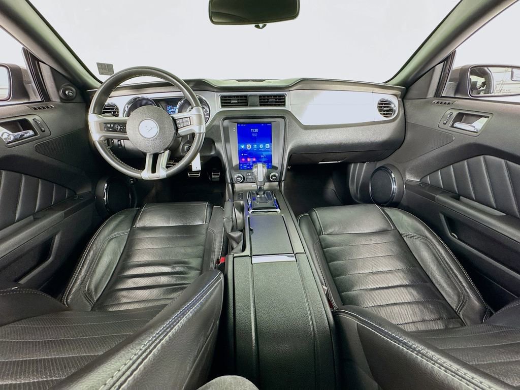 Used 2013 Ford Mustang Premium image 26