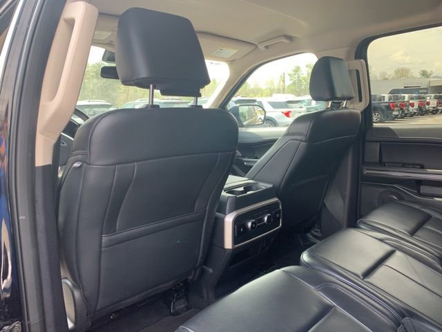 Used 2024 Ford Expedition XLT image 18