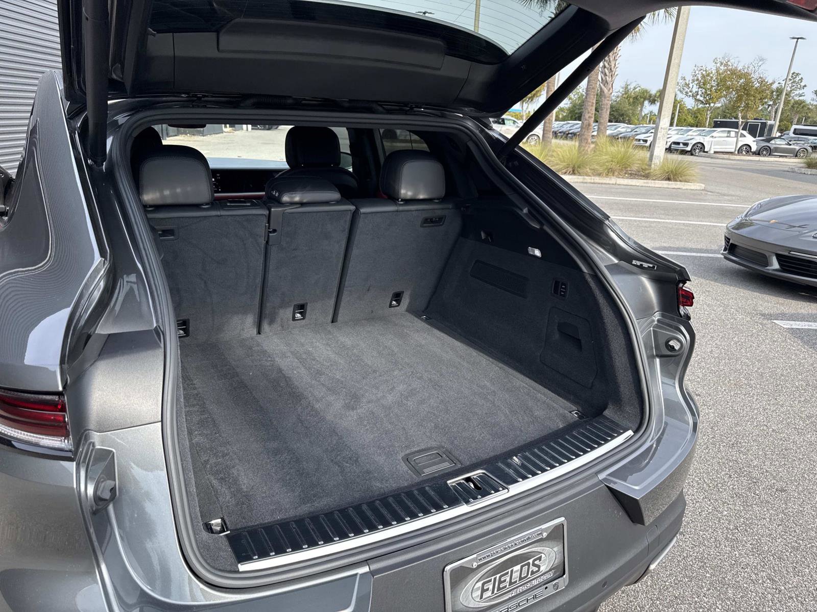 Certified 2024 Porsche Cayenne Coupe image 13