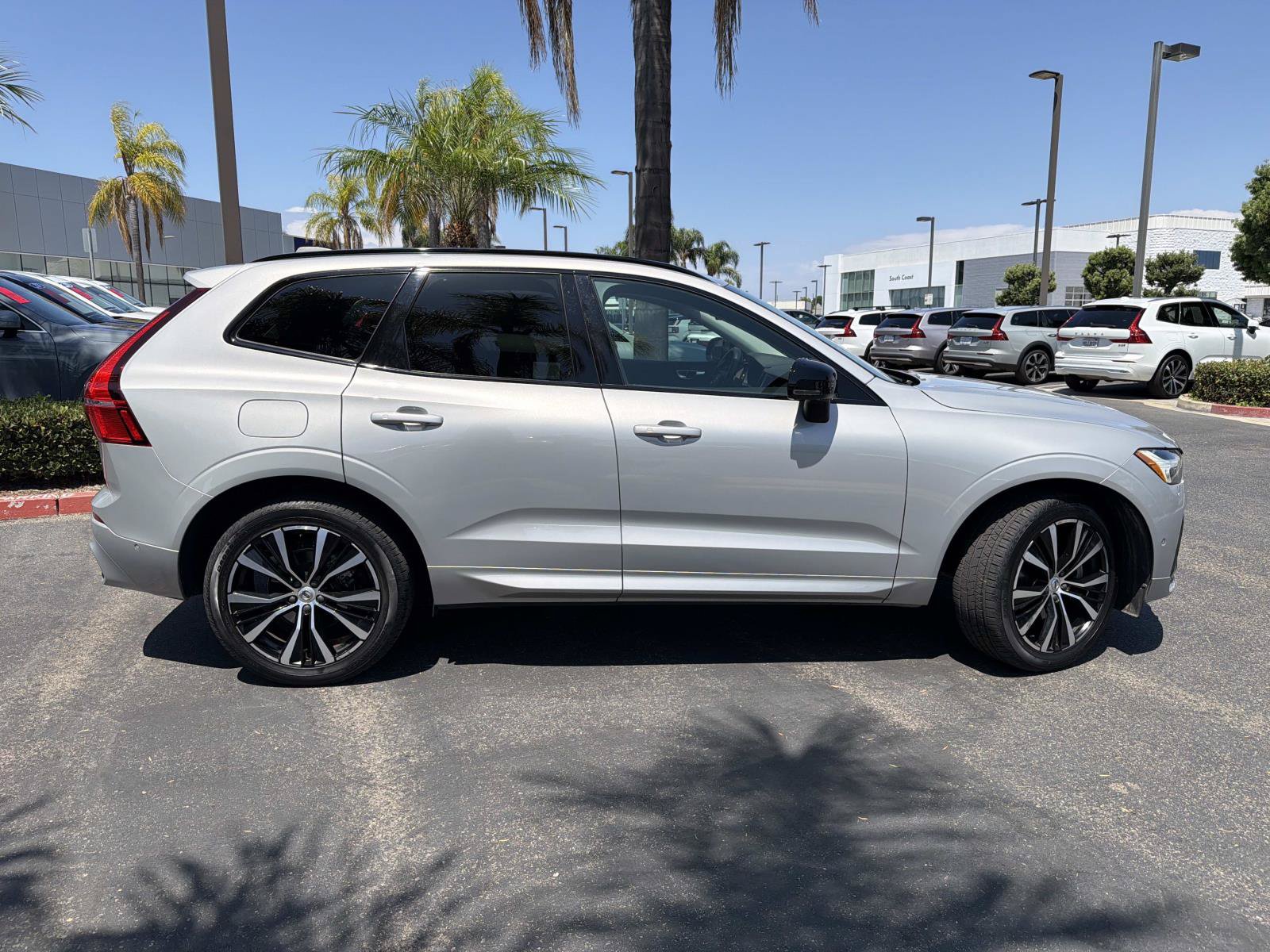 Certified 2024 Volvo XC60 B5 Plus w/ Protection Package Premier AWD/4WD image 4