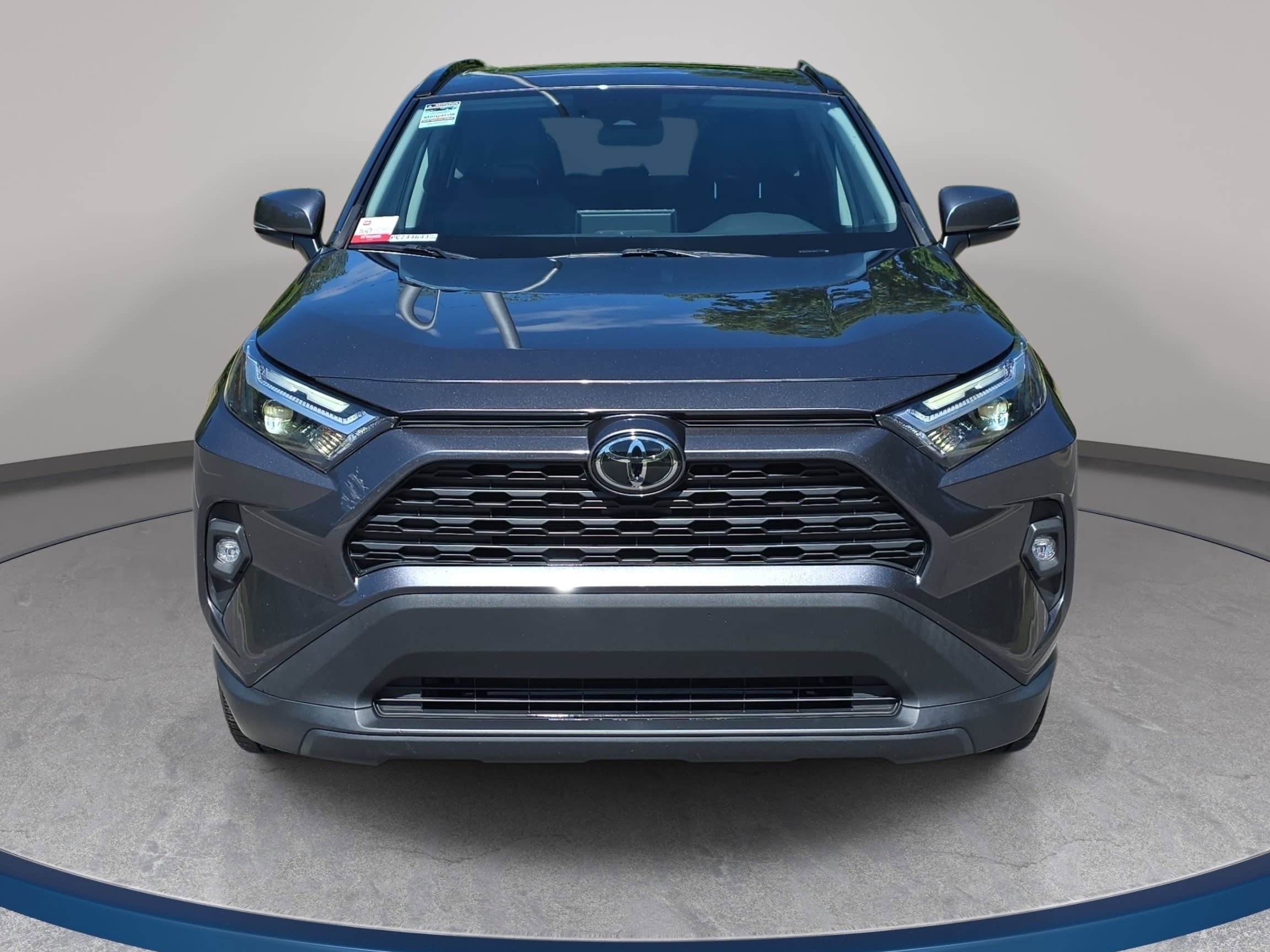 Used 2023 Toyota RAV4 XLE Premium FWD image 2