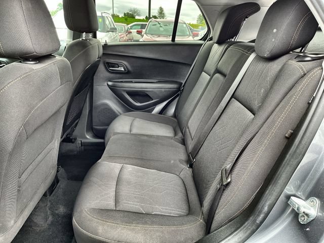 Used 2020 Chevrolet Trax LT AWD/4WD image 25