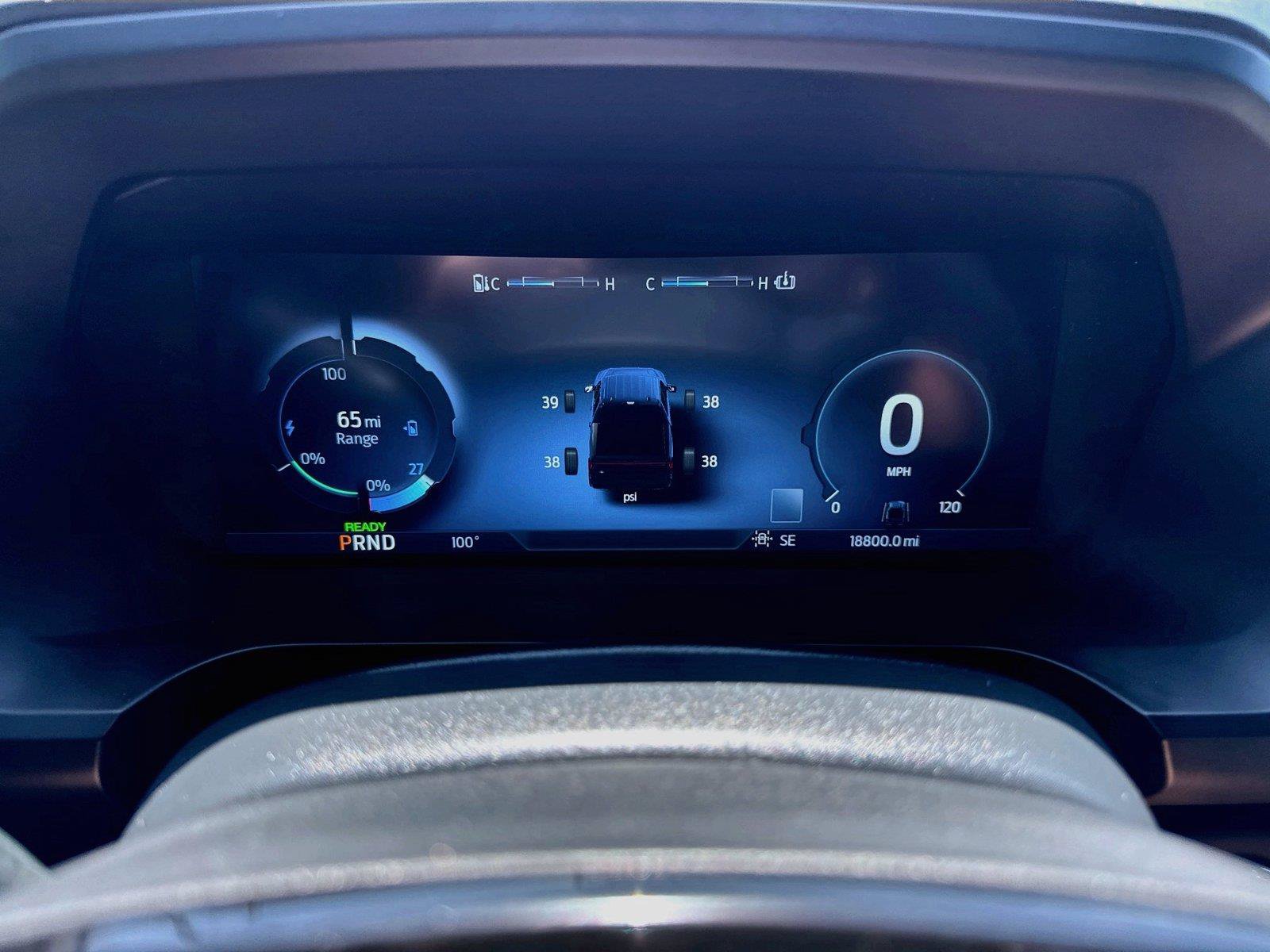 Used 2023 Ford F150 Lightning Platinum AWD/4WD image 11