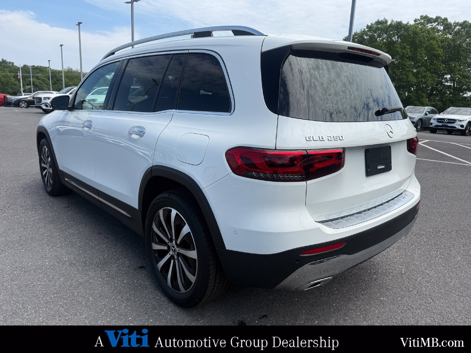 Certified 2023 Mercedes-Benz GLB 250 4MATIC image 6
