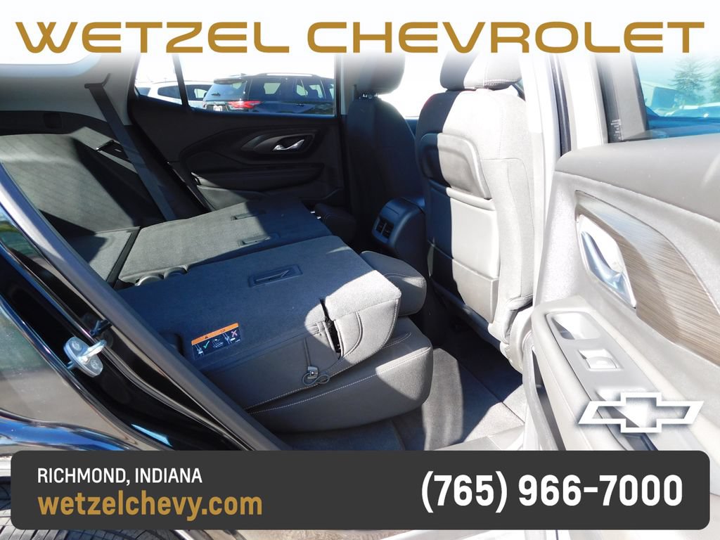 Used 2023 GMC Terrain SLE w/ Driver Convenience Package FWD image 25