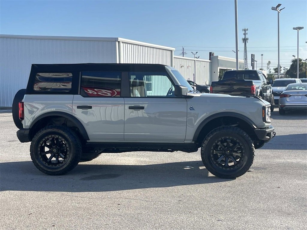 Used 2023 Ford Bronco Black Diamond image 7