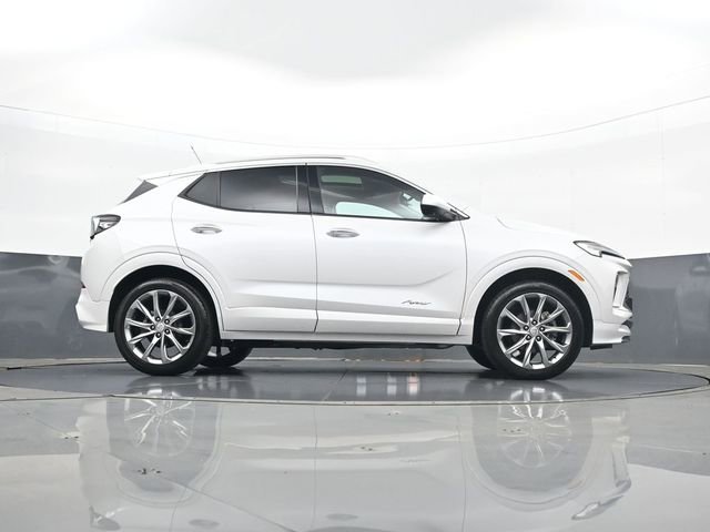Used 2024 Buick Encore GX Avenir w/ Avenir Technology Package AWD/4WD image 24