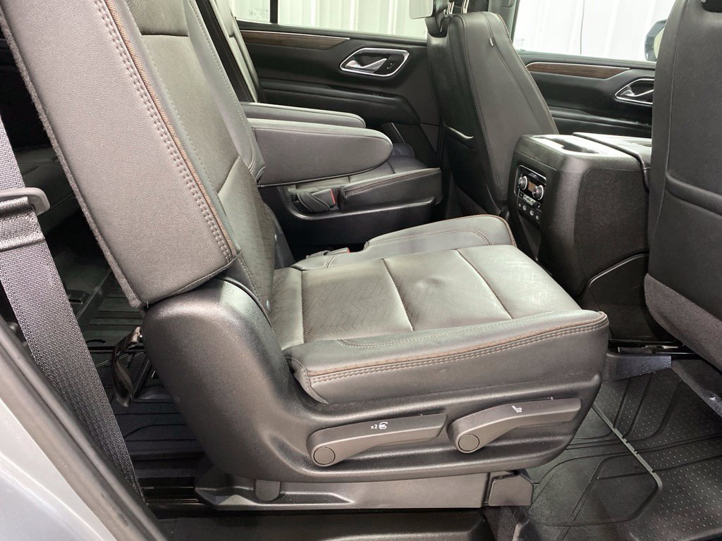 Used 2024 Chevrolet Tahoe High Country w/ Advanced Technology Package AWD/4WD image 13