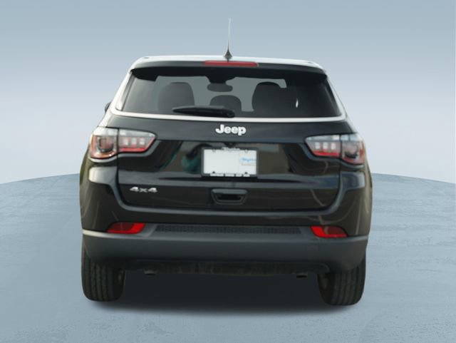 Certified 2025 Jeep Compass Sport image 8
