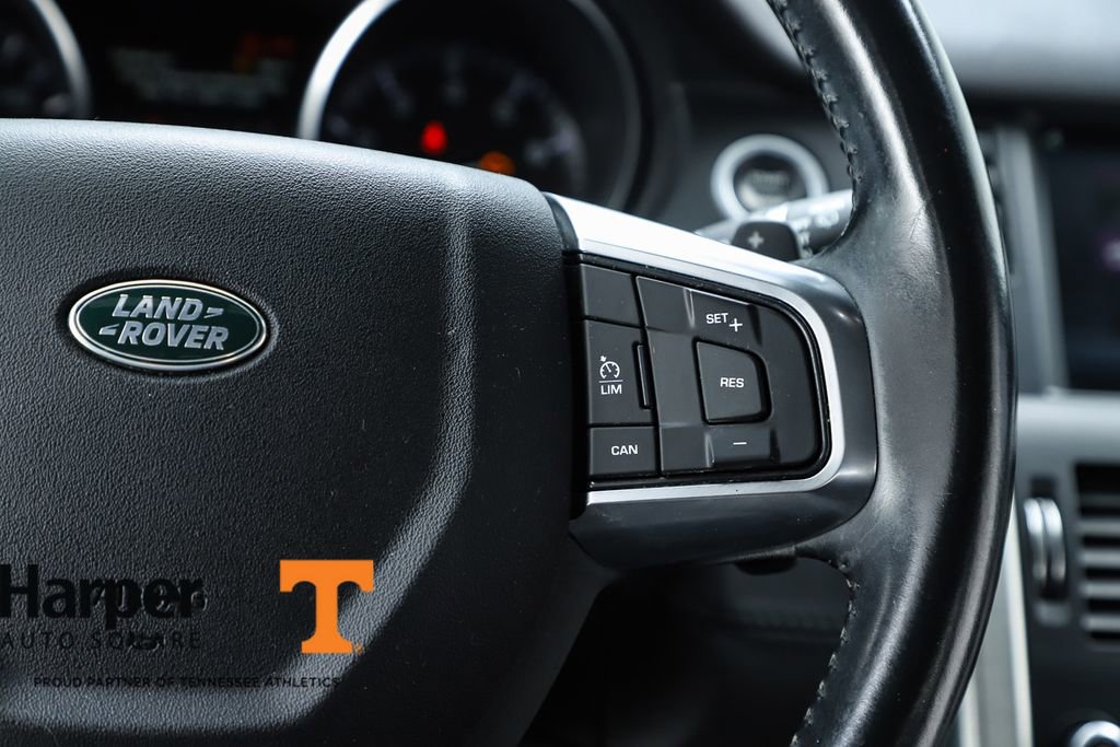 Used 2016 Land Rover Discovery Sport SE image 22