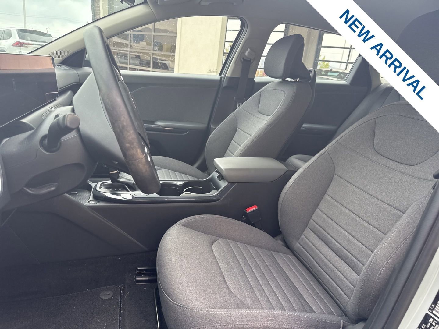 Used 2025 Kia K4 EX image 16