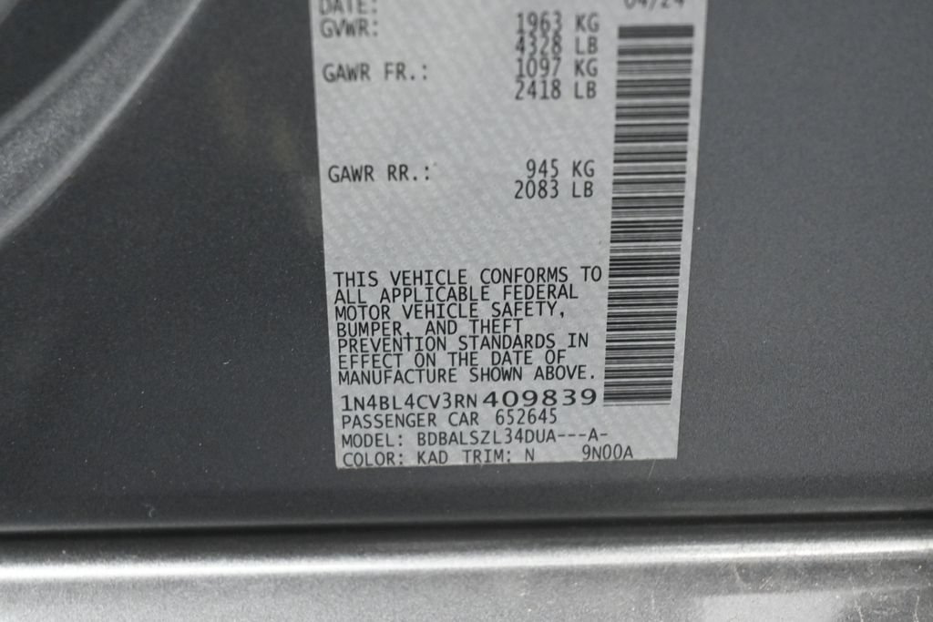 Used 2024 Nissan Altima 2.5 SR FWD image 17