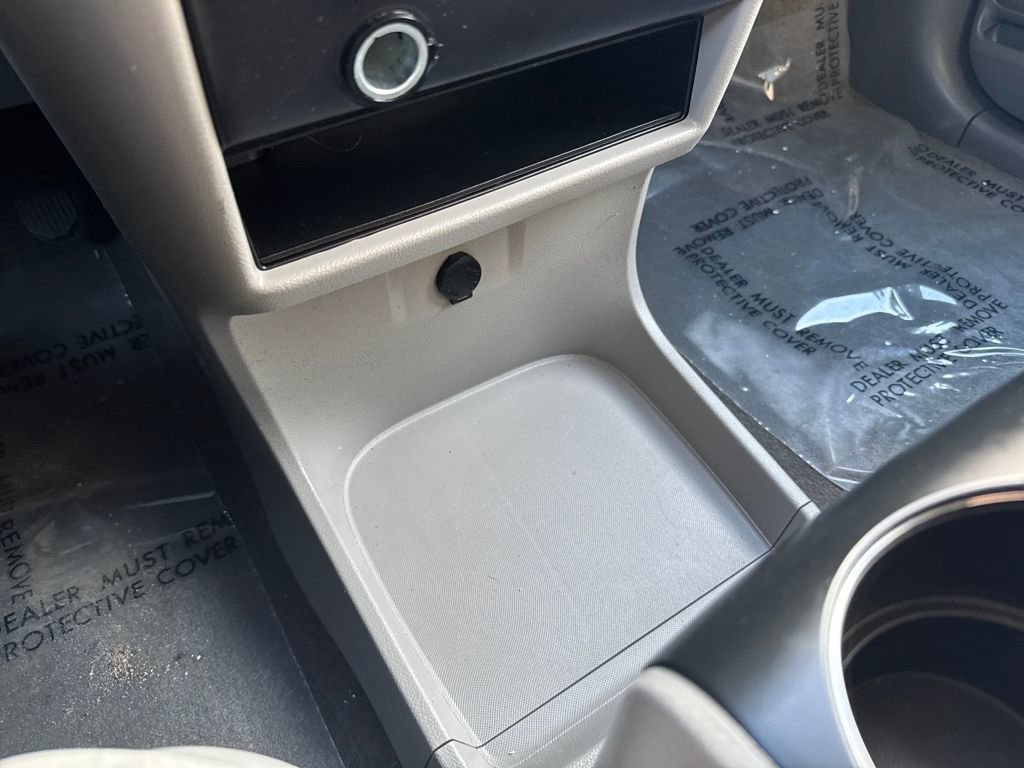 Used 2018 Toyota Sienna LE image 26