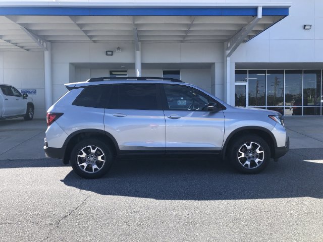 Certified 2023 Honda Passport TrailSport image 9