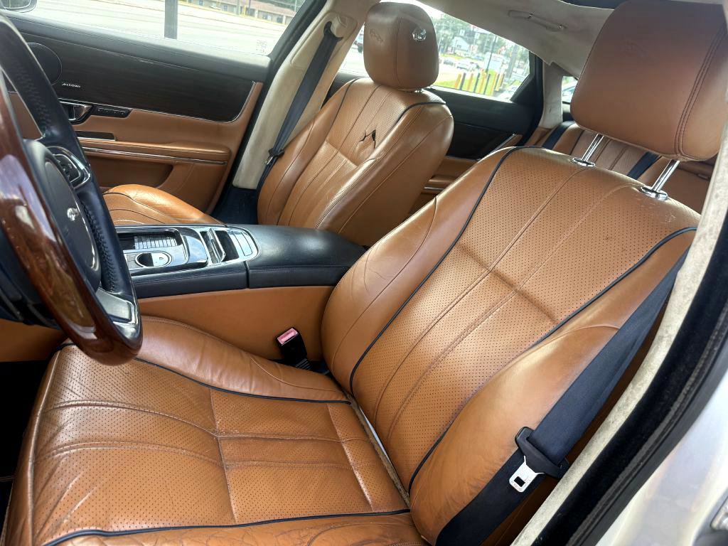 Used 2014 Jaguar XJ L Portfolio image 10