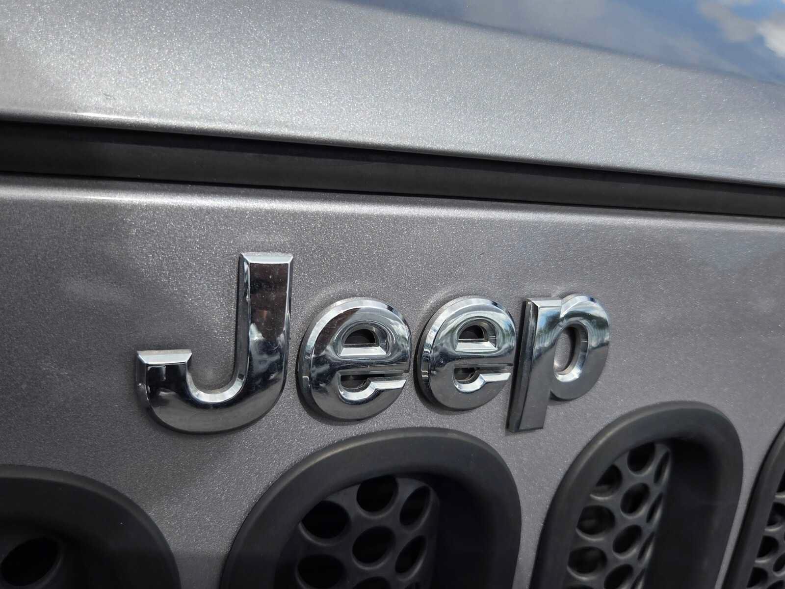 Used 2016 Jeep Wrangler Unlimited Sport w/ Quick Order Package 24S AWD/4WD image 17