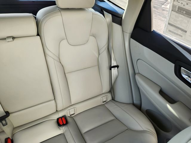 New 2026 Volvo XC60 T8 Ultra w/ Climate Package image 15