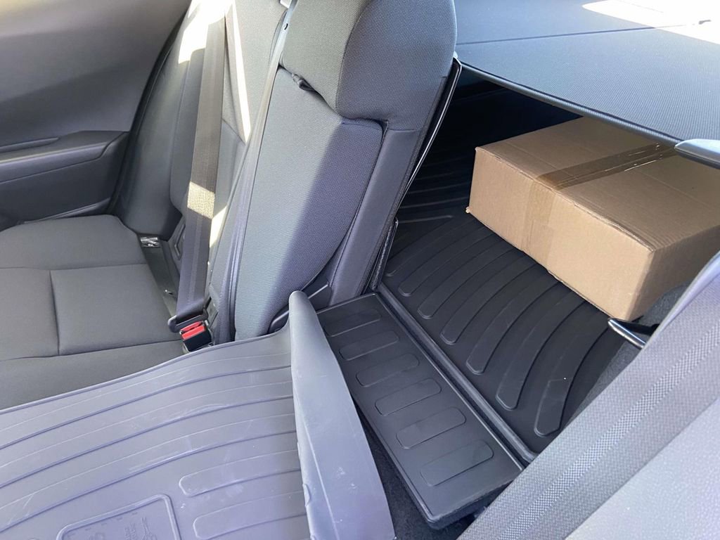 New 2026 Toyota Prius Plug-In Hybrid FWD image 14