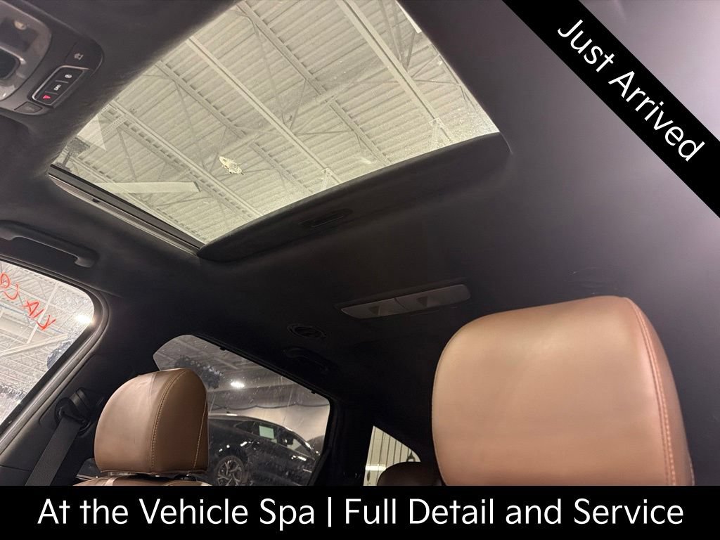 Certified 2022 Kia Telluride SX w/ SX Prestige Package AWD/4WD image 10