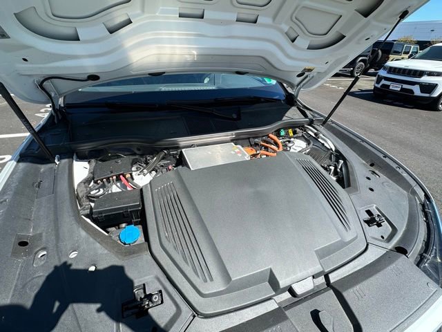 Used 2022 Audi e-tron Premium AWD/4WD image 15