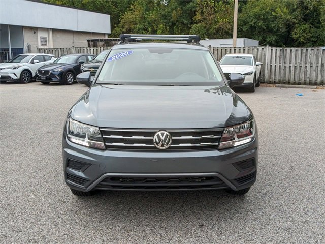 Used 2020 Volkswagen Tiguan SE w/ Panoramic Sunroof Package image 3