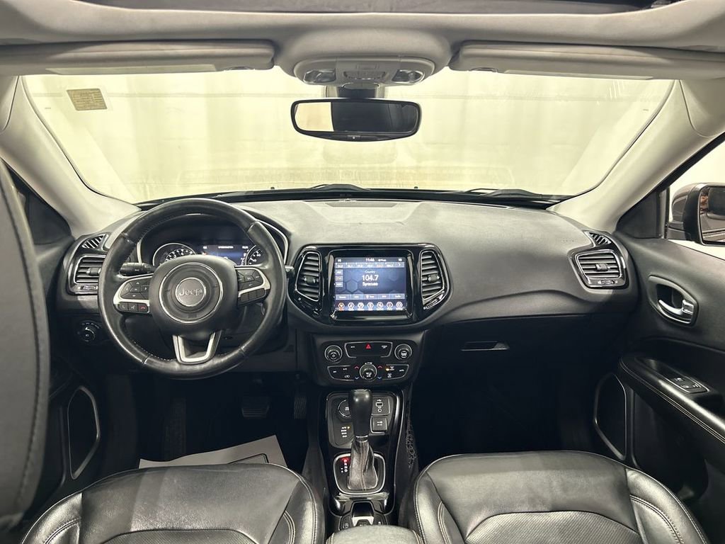 Used 2018 Jeep Compass Limited image 18
