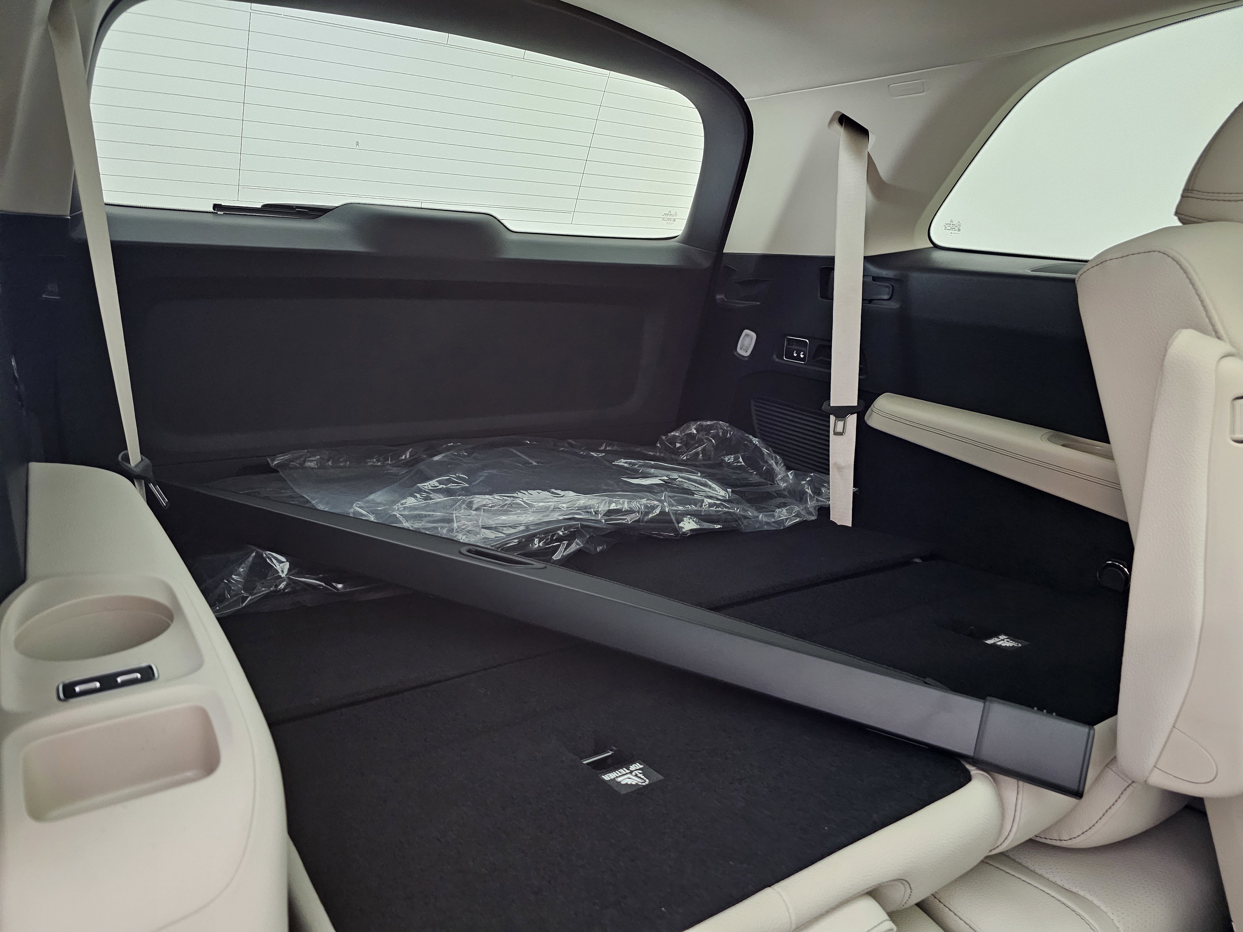 New 2026 Mercedes-Benz GLS 450 4MATIC image 33