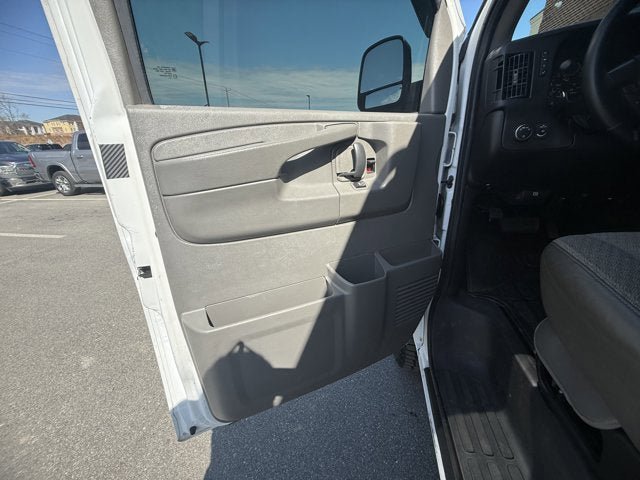 Used 2014 Chevrolet Express 3500 LT w/ LT Preferred Equipment Group image 15