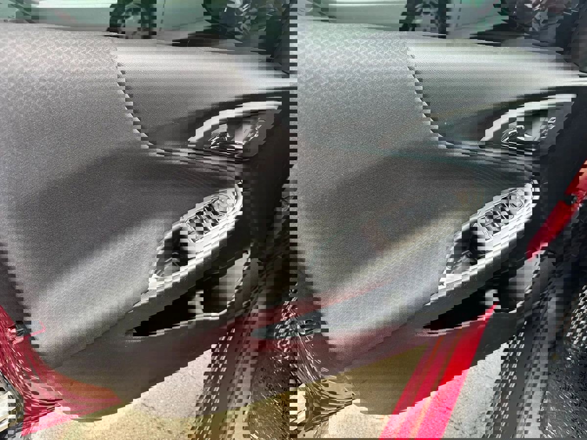 Used 2021 Chevrolet Malibu RS image 9