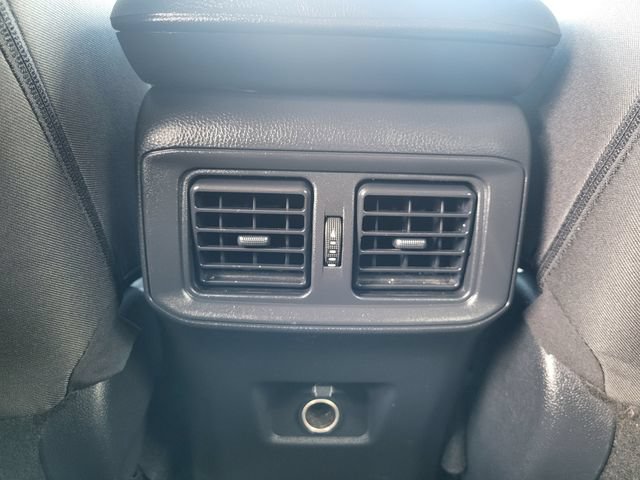 Used 2025 Toyota RAV4 LE AWD/4WD image 23