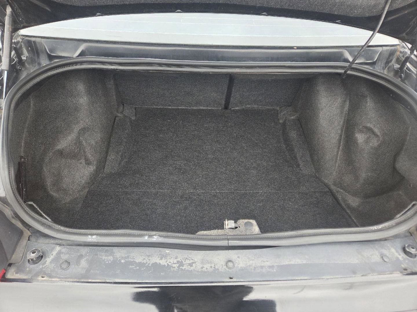 Used 2014 Dodge Challenger R/T w/ Blacktop Package image 14