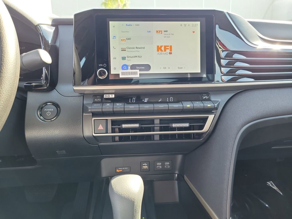 Used 2026 Toyota Camry LE image 13