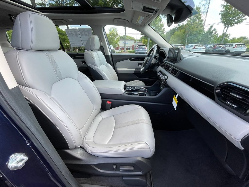 Certified 2024 Honda Pilot Touring image 31